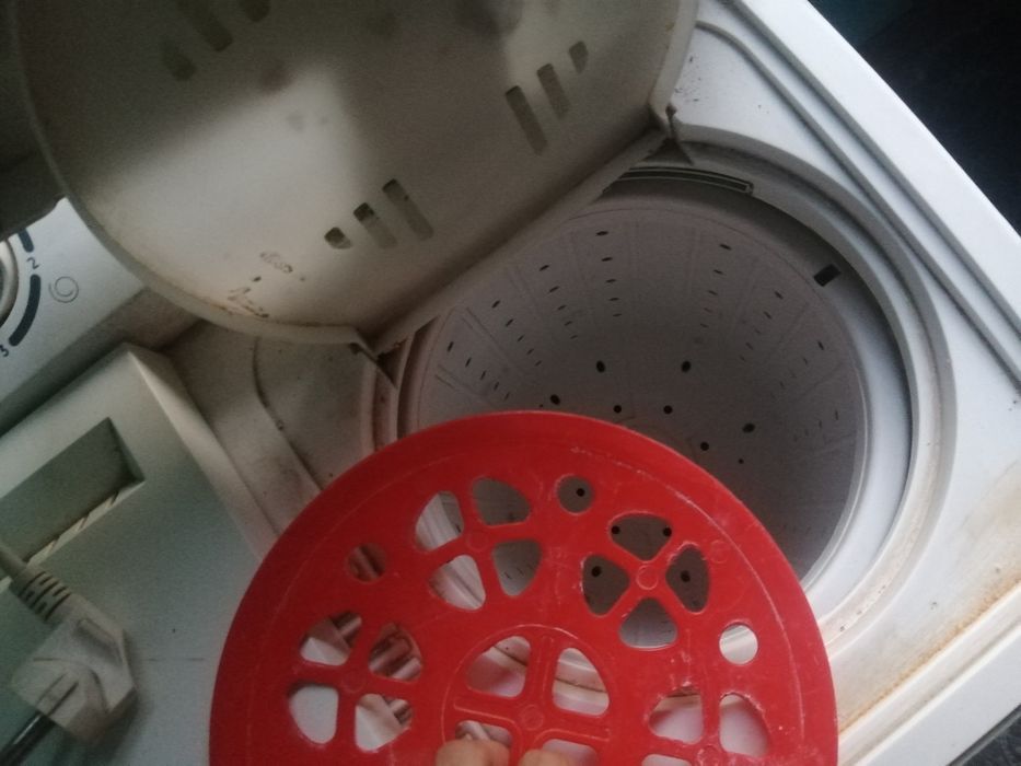 продается срочно стиральная машина