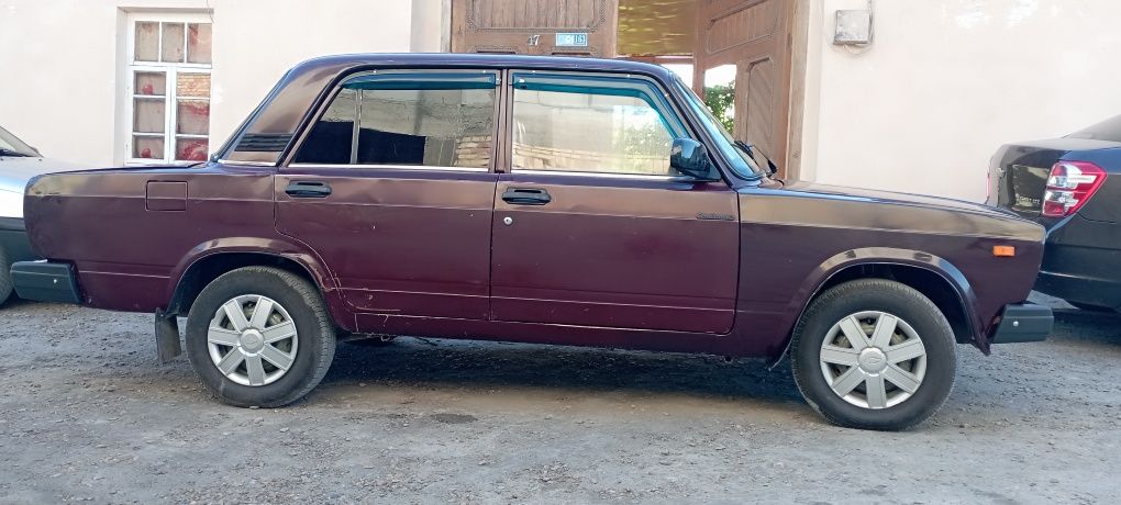 Vaz 21 07 sotiladi