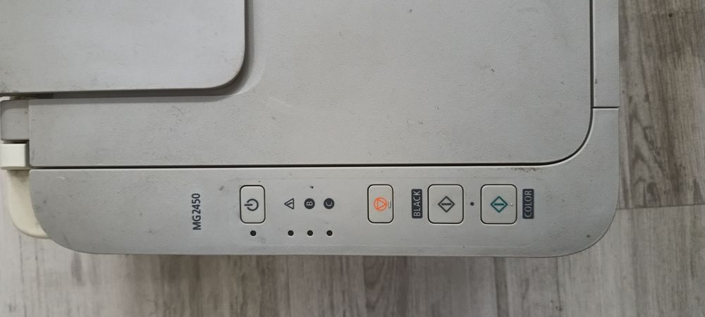 Imprimantă Canon PIXMA MG2450 - funcțională