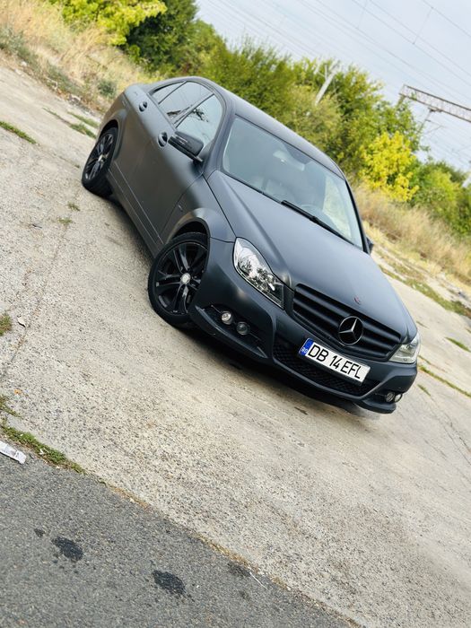 Vând Mercedes C class Diesel 2011  KM REALI GARANTEZ