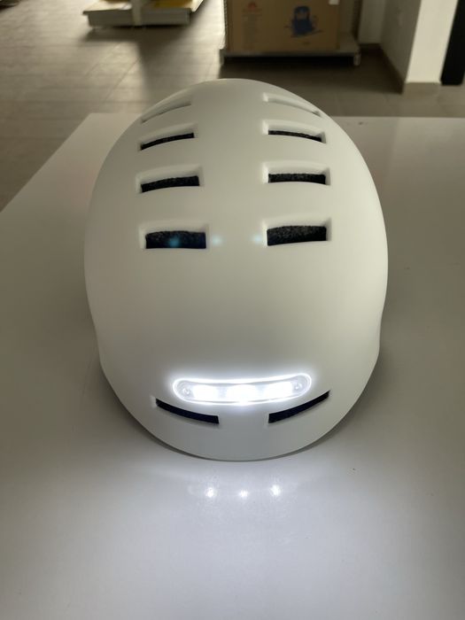 Cască de biciclete Beeper cu lumini integrate