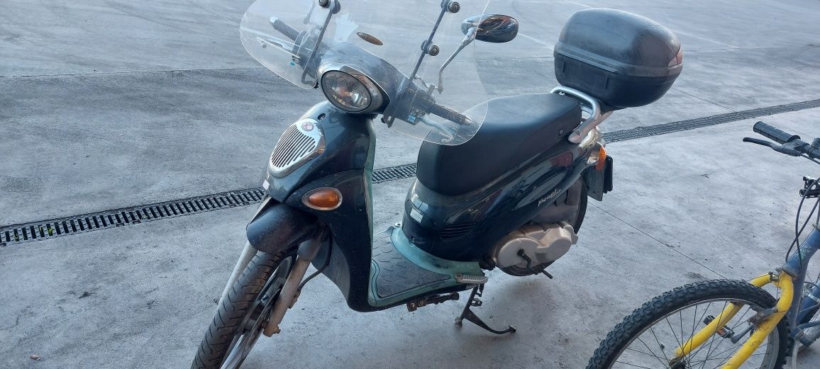 Скутер  Кимко пипъл 150(  Kymco people) на части