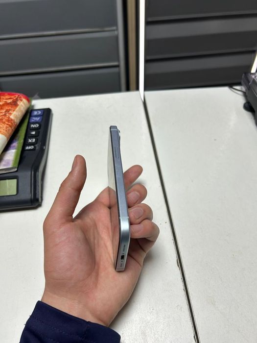 Apple iPhone 15 белый