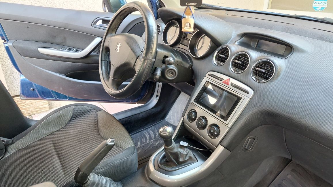 Peugeot 308 1.6 120 hp Пежо 308 бензин