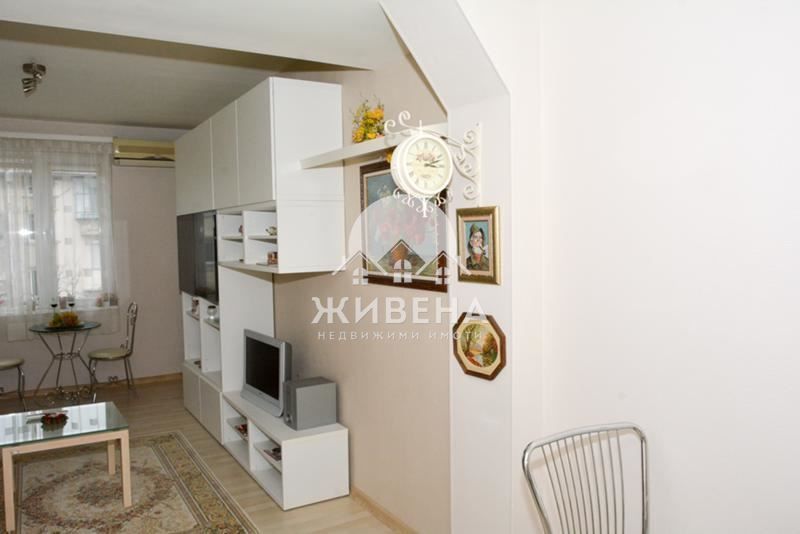Продава се Четиристаен апартамент в Варна, ВИНС - 147 кв.м за 1939 €/кв.м - Снимка #5
