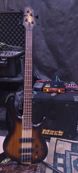 Бас гитара Cort C-4