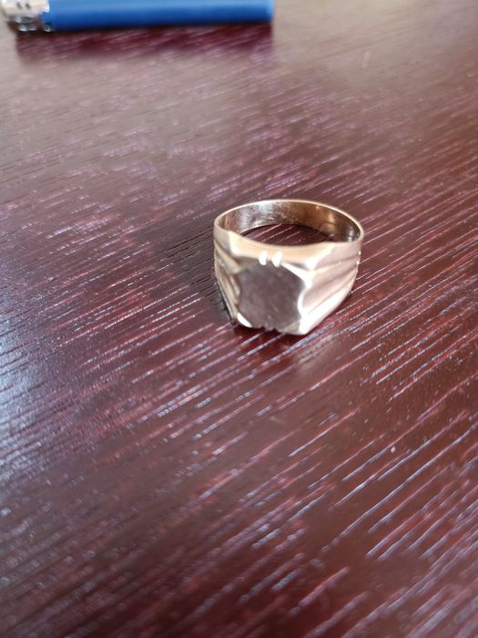 Перстень золотой