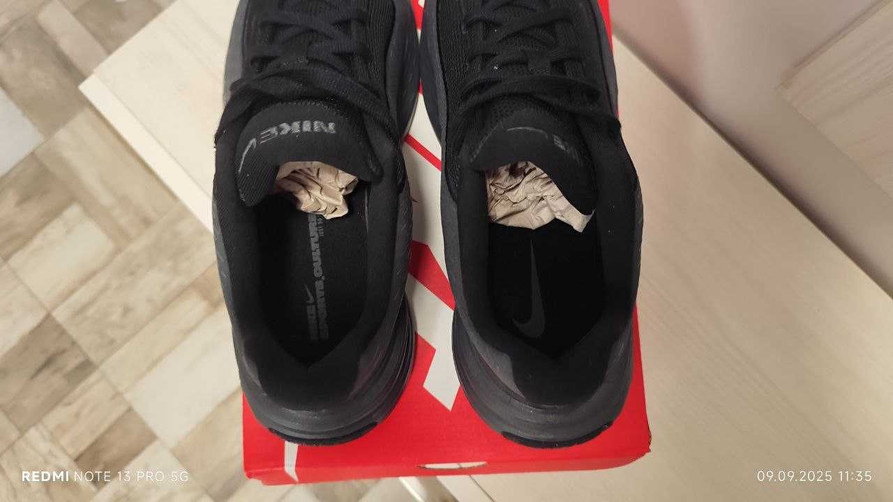 Маратонки Nike Uplift