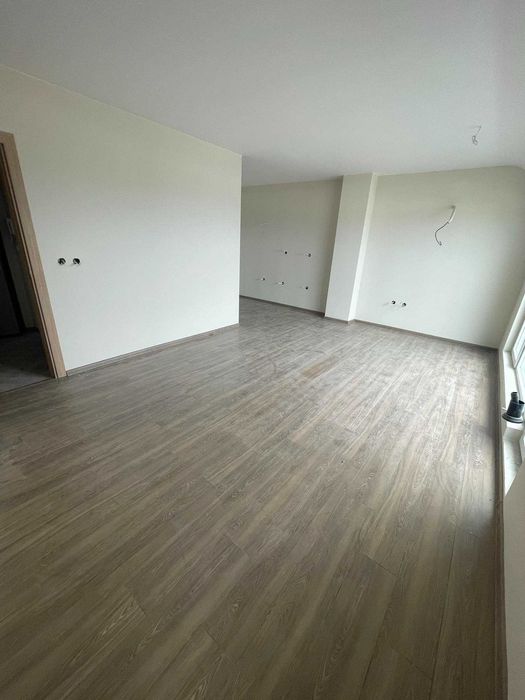 Продава се Двустаен апартамент в Пловдив, Остромила - 83 кв.м за 1400 €/кв.м - Снимка #4