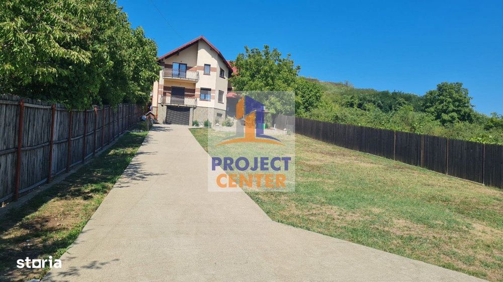 Vila spatioasa in Calinesti - Valeni Podgoria