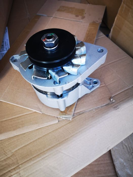 Alternator tractor foat toată gama 12 v 24 v se poate trimite prin cur