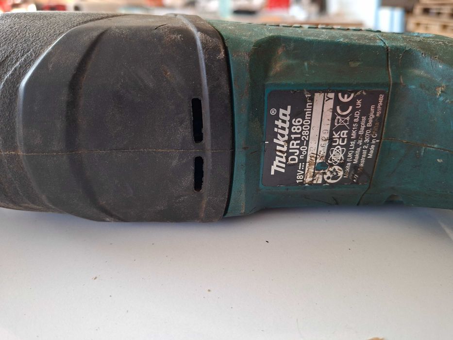 Саблен трион makita 18волта