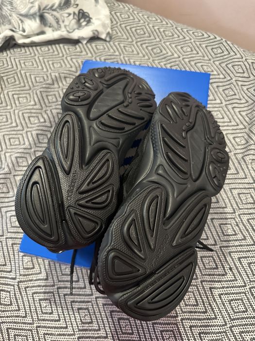 Adidasi Ozweego