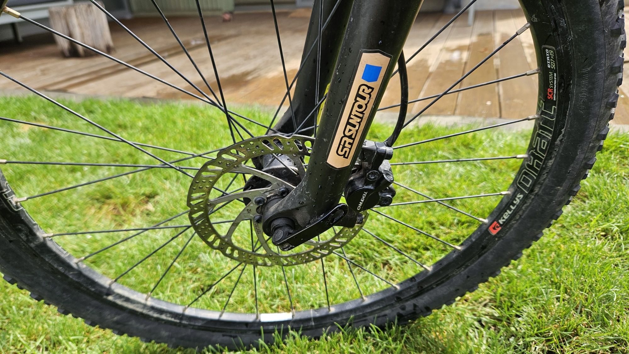 Vând bicicletă 24" Kelly's pt. copii  8 -12 ani