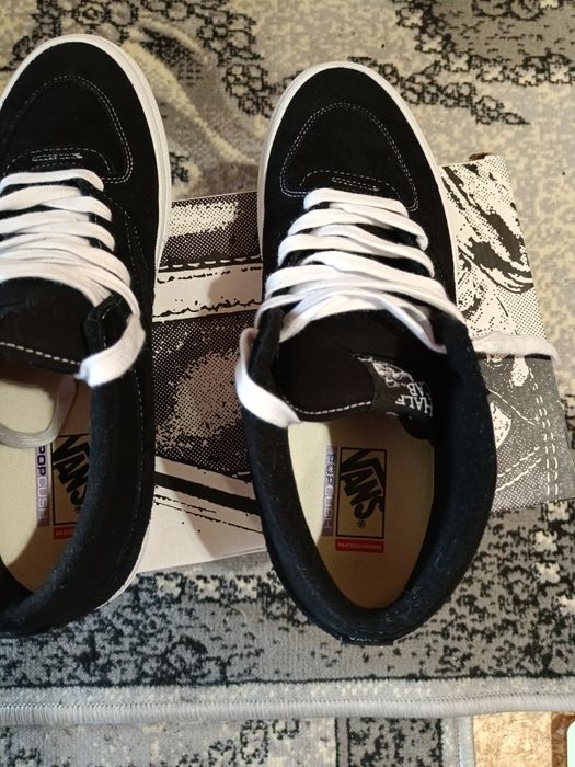 Нови кецове Vans