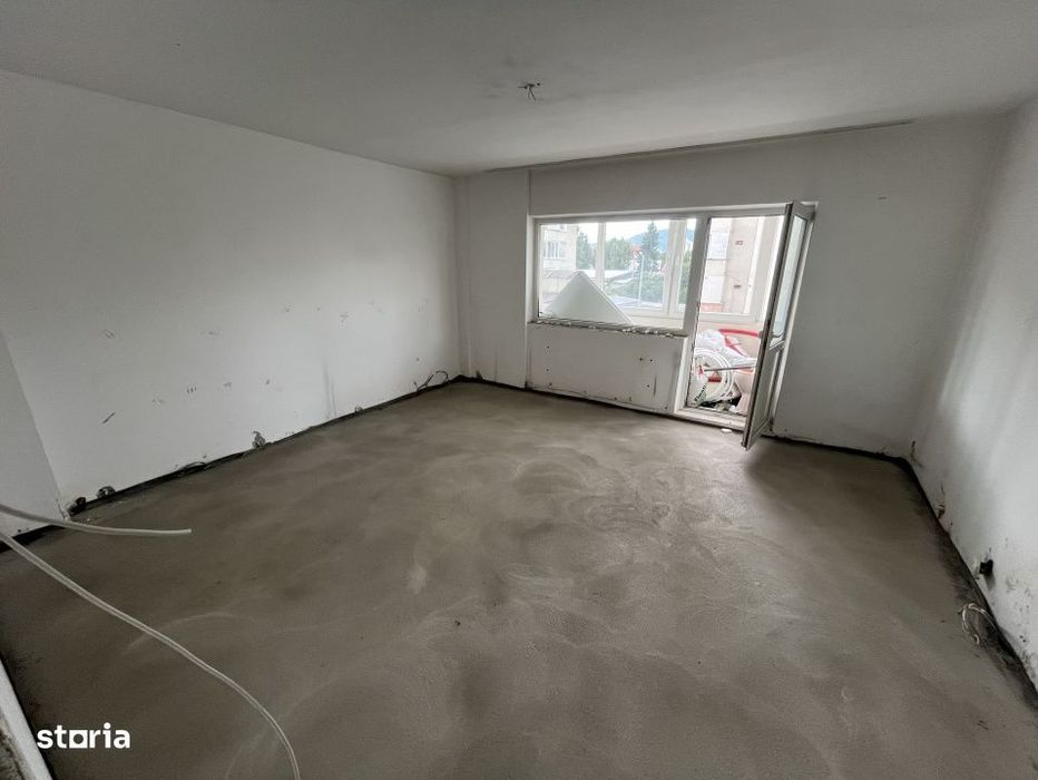 Apartament de 3camere, decomandat, 79 mp., zona Parcul Central