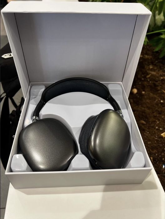 Airpods Max Luate Din UK