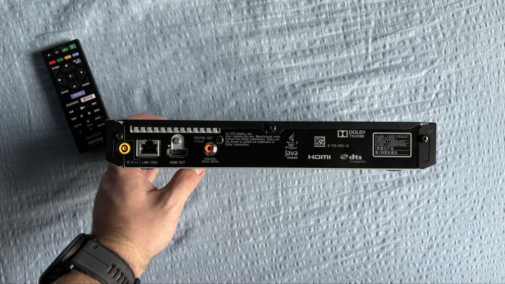 Sony BDP-S6700 Blu-Ray player