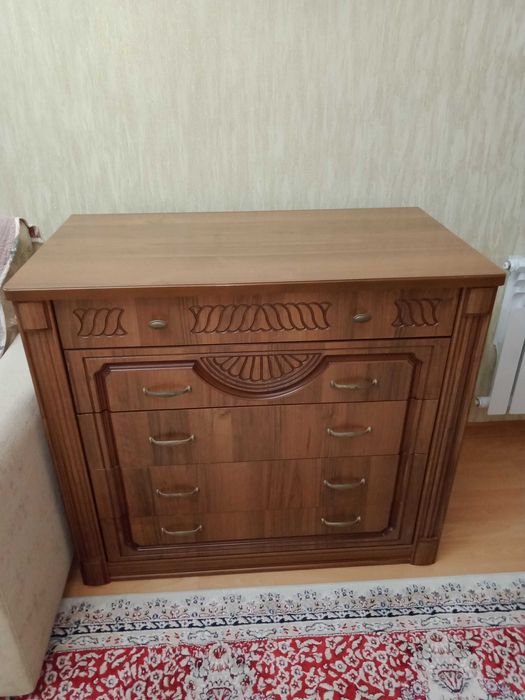комод, размеры ширина 98,7, высота 87, глубина 54.