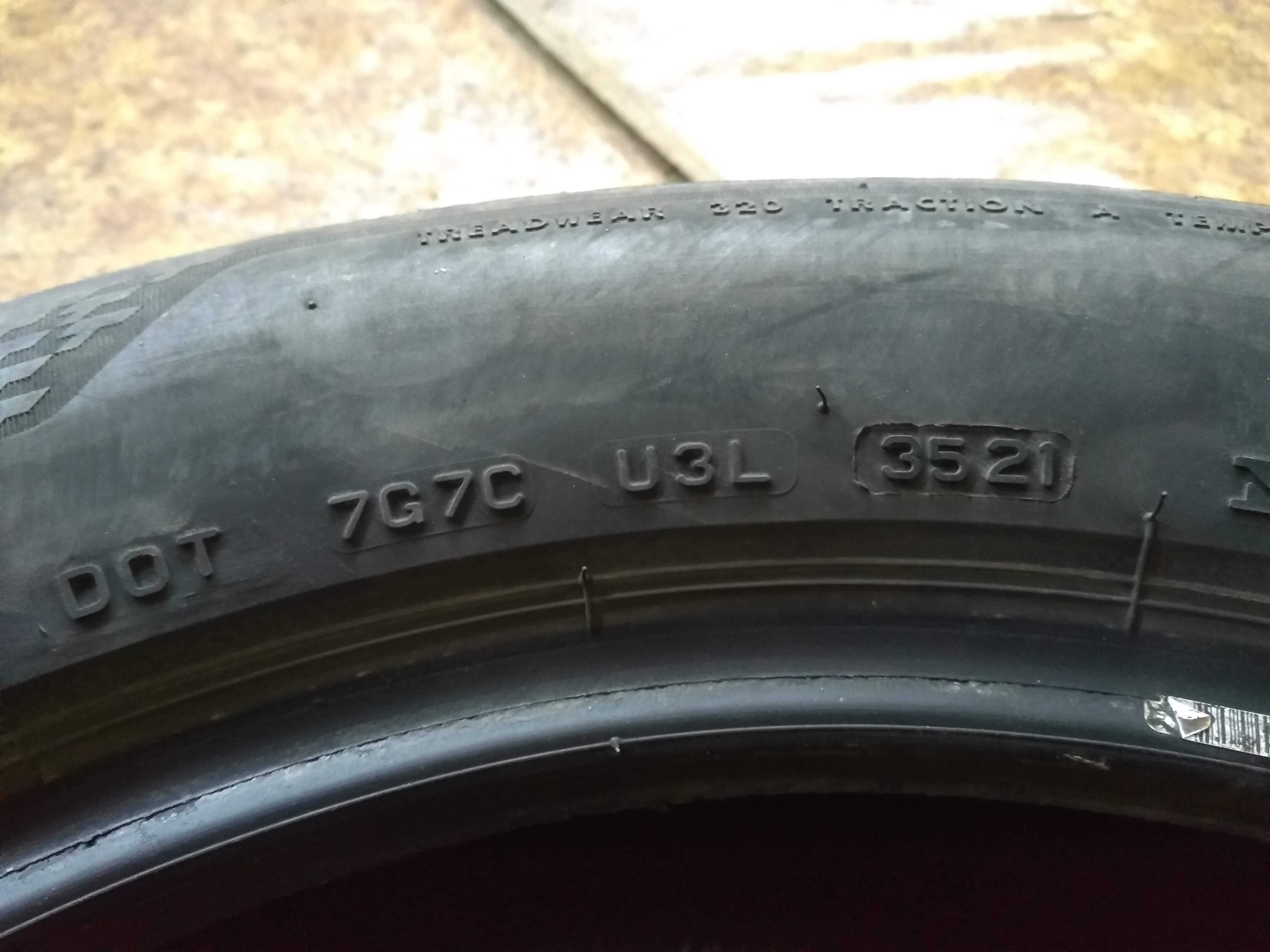 Летни гуми 235/55R18 Bridgestone T005