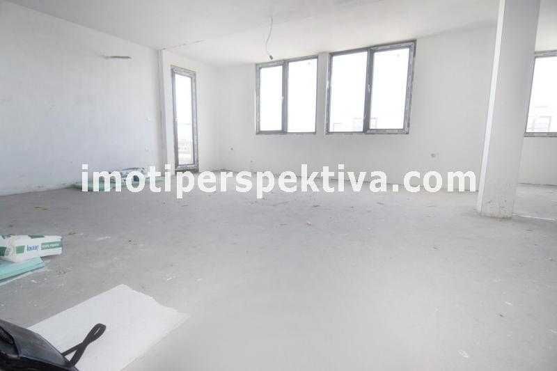 Продава се Многостаен апартамент в Пловдив, Остромила - 189 кв.м за 1300 €/кв.м - Снимка #2