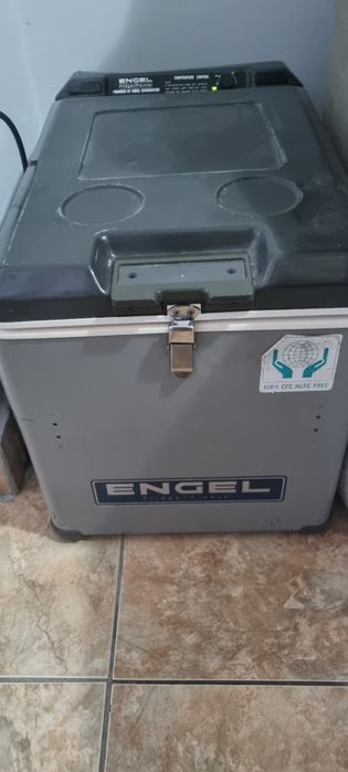 Se vinde putin folosit dar in stare foarte buna:În ceea ce privește pe