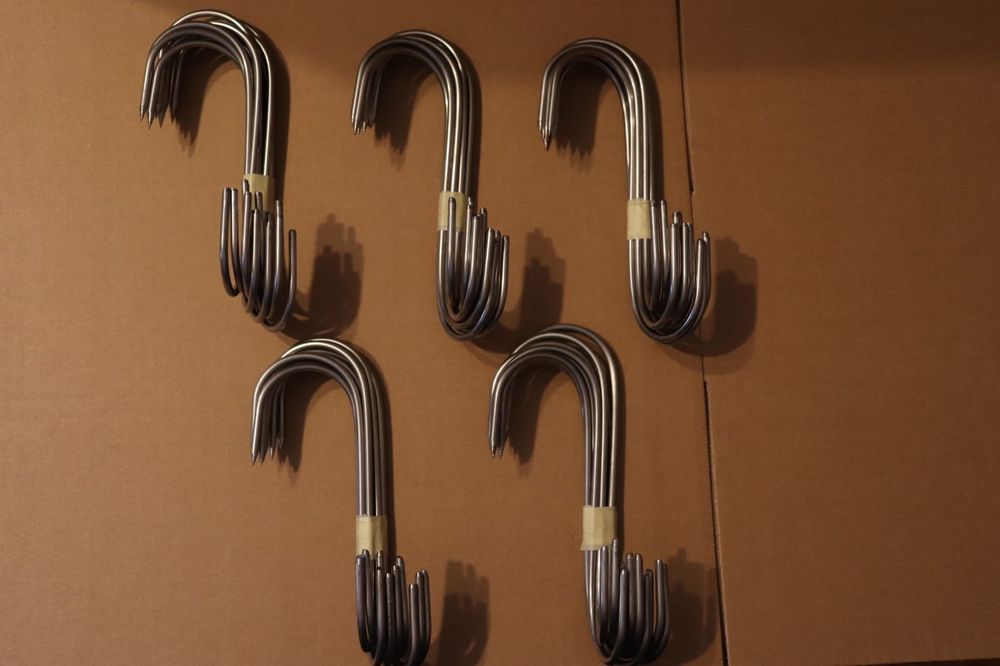 Super pret pentru carligele inox pentru afumatoare/ 50 buc