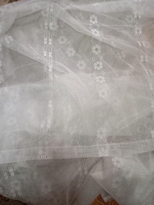 Продаю ламбрекен, тюль разную