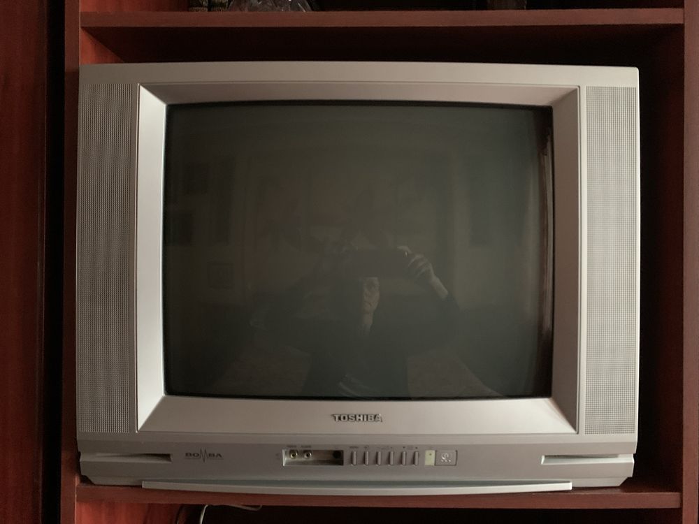 Продаю телевизор Toshibа. В рабочем состоянии. Е