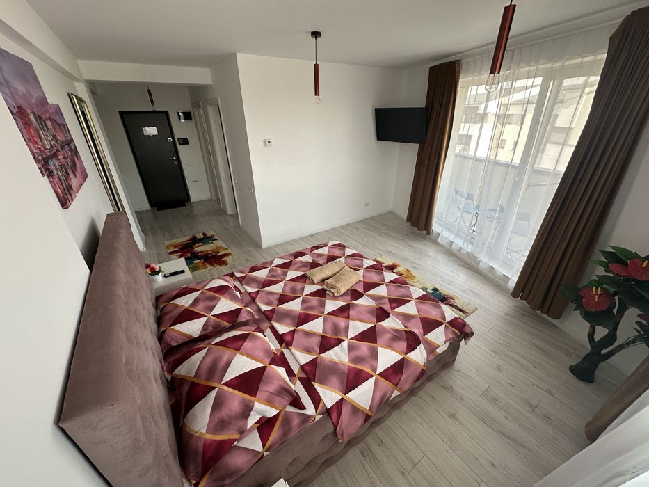 (FARA ESCORTE) Cazare Brasov Garsoniera regim hotelier Coresi mall