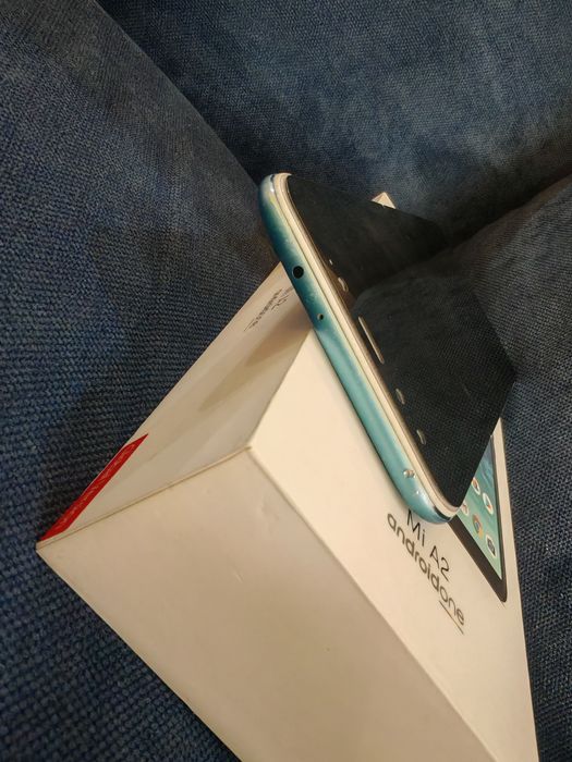 Xiaomi Mi A2 4/64