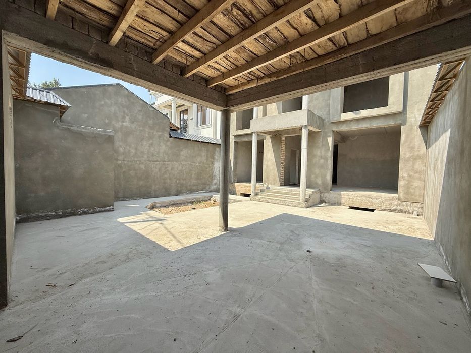 Новый эвро дом 2.4 соток Коробка