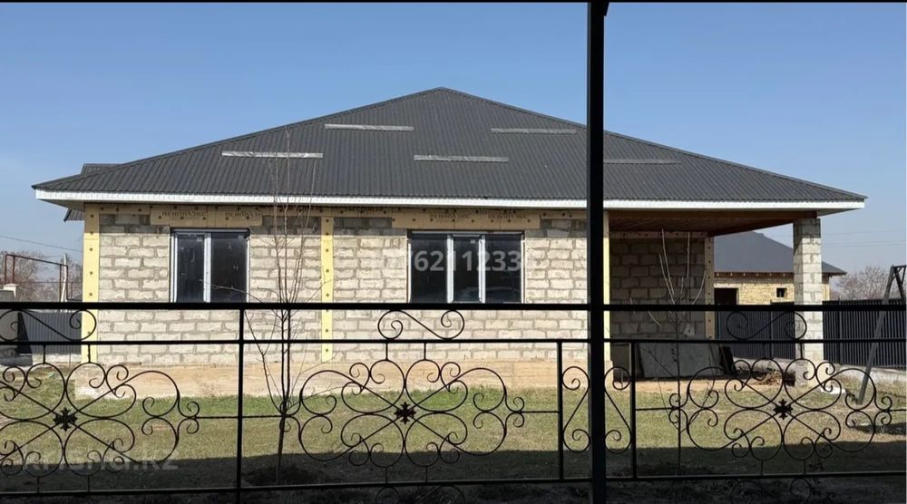 Продаётся Дом с участком в 6 сток