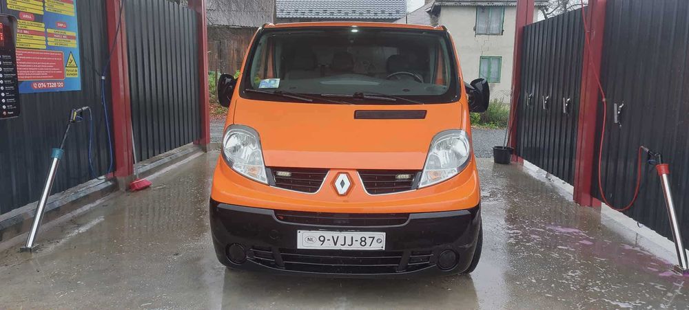 Renault trafic 2.0 dCi
