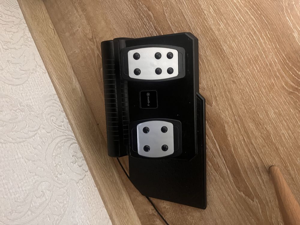 Продается игровой руль