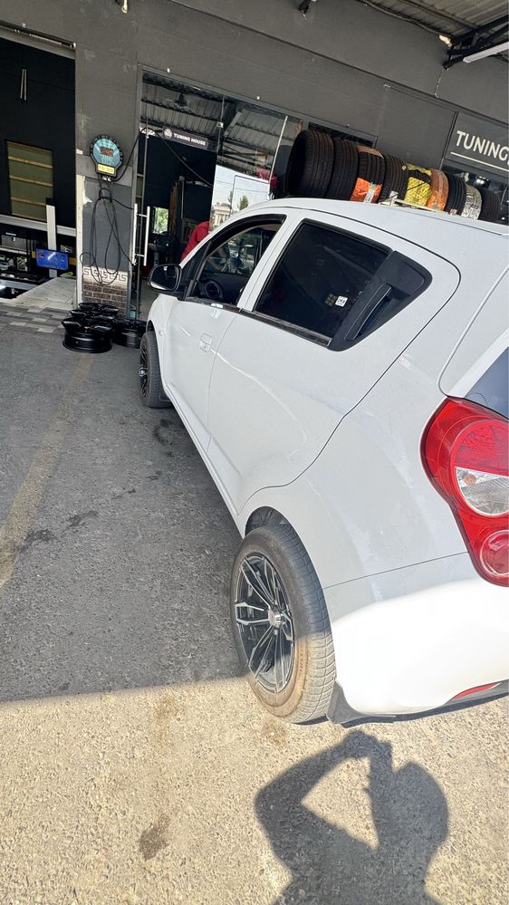 Vossen diska sotiladi 15 razmer shirokiy
