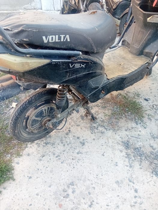 Vând scuter electric