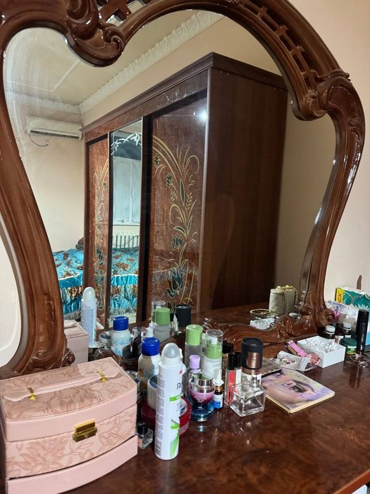 Спальный гарнитур сотилади