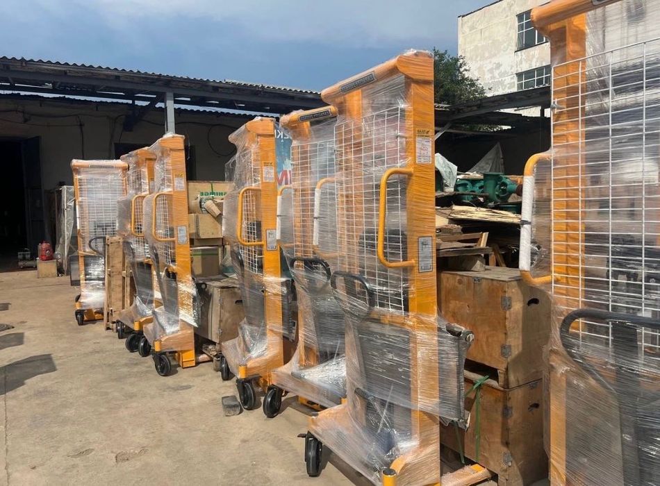 Штабелер пол електир shtabeler 2 t 1.6 m