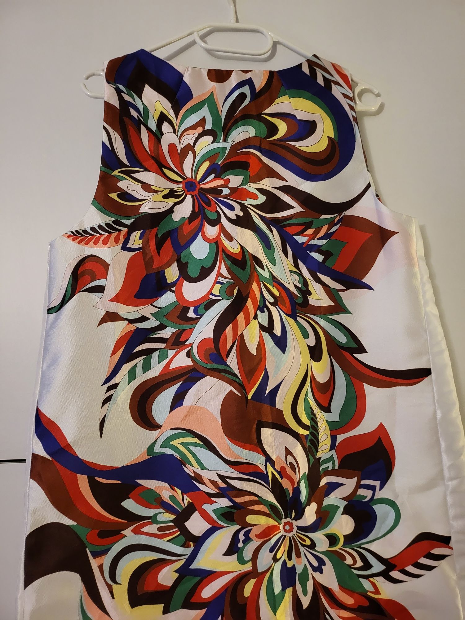 Rochie model deosebit