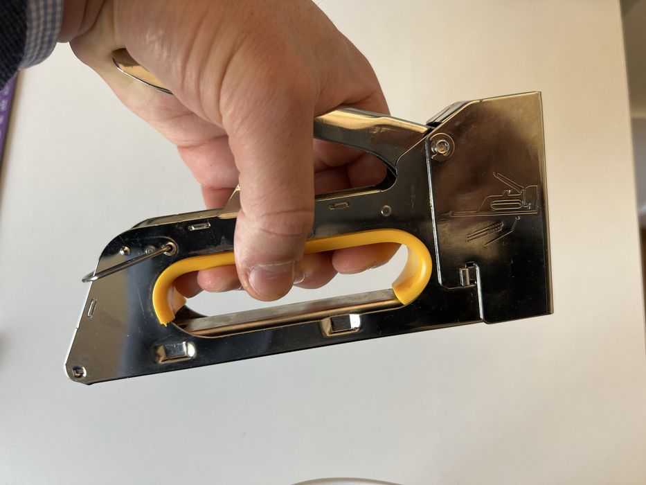 Pistol de capsat R23-1008F (tacker) capse nr 13/4-6-8mm