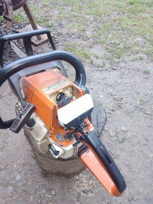 Vând drujba defectă