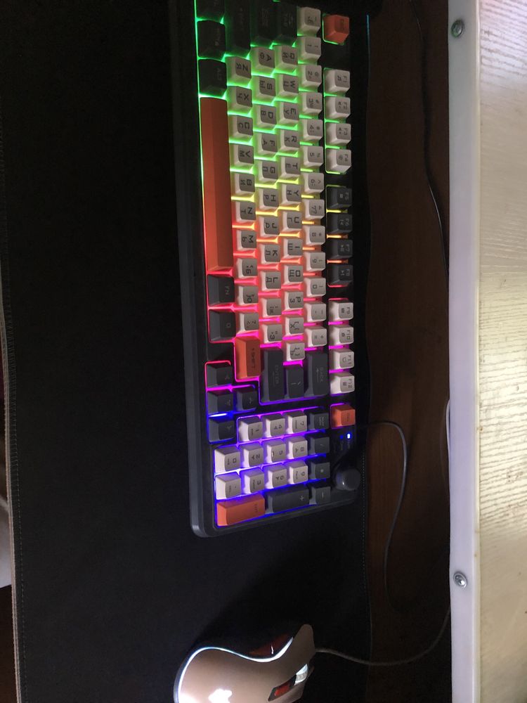 Pc sotiladi i3 256 ssd 256 hdd 32 gb ram