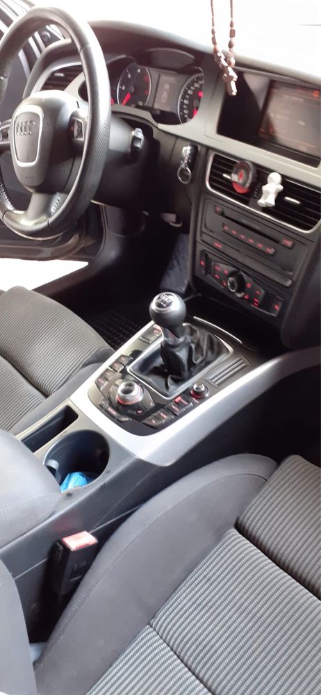 Vand Audi A4 B8, 2.0 TDI, Manuala, 143 CP, an de fabricatie 2008