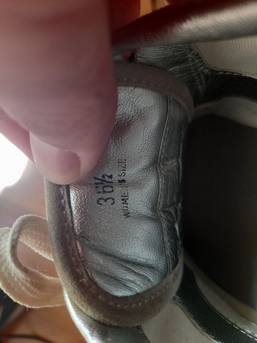 HOGAN дамски обувки 37 номер.