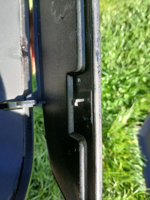 Buzunar central in stare foarte bună