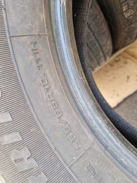 4 Goodyear R18 255/65
всесезонни гуми
DOT3423