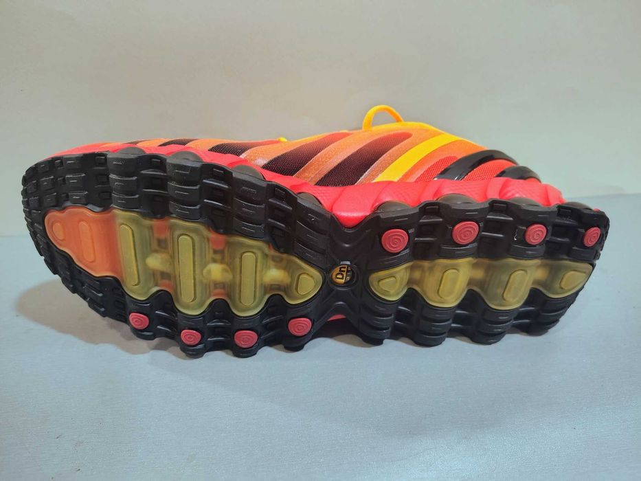 Nike Air Max Dn N42,42,5,43.Маратонки с камери.Нови.Оригинал.