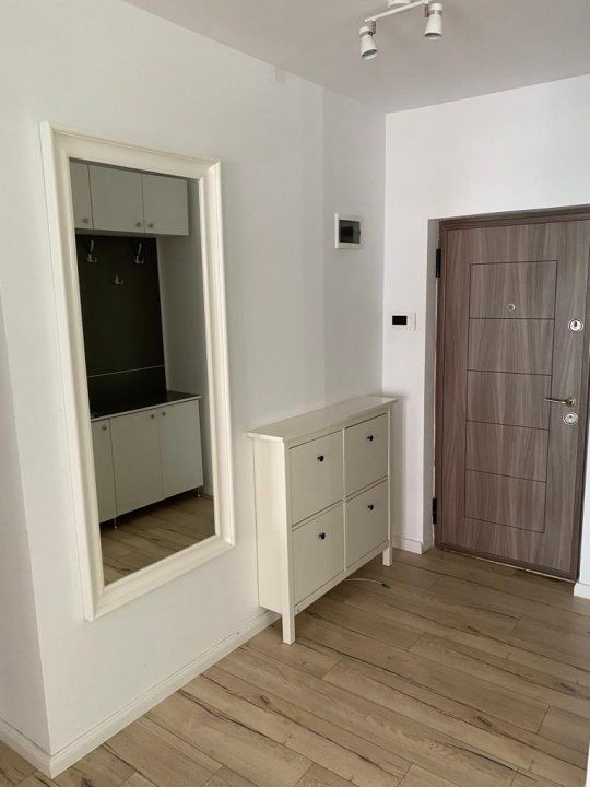 Vând apartament cu 2 camere