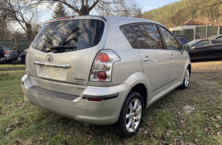 Тойота Корола Версо/Corolla Verso 2.2D4D 136кс. 2008г